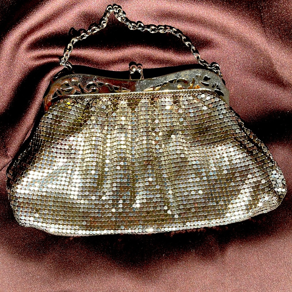 1930s vintage silver mesh bag